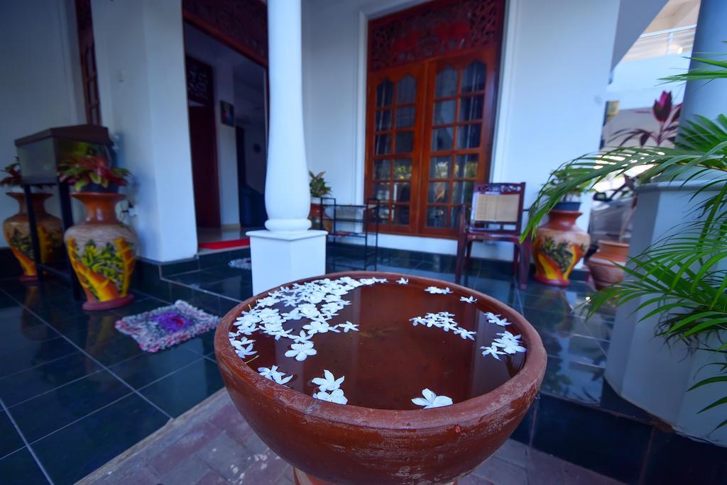Asian Villa Negombo Exterior photo